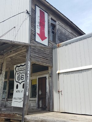 2019-05-07 Halltown Mercantile (8) IICSA   II