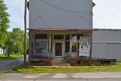 2019-05-22 Whitehall Mercantile by Tom Walti
