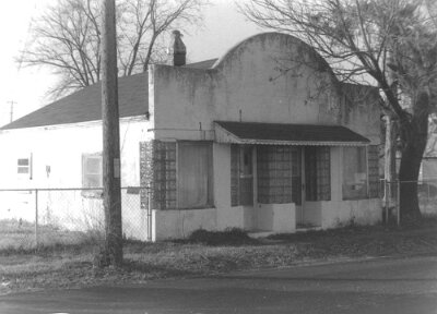 1993 Halltown - Main street commercial building