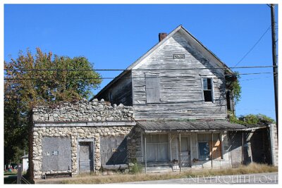 2020 Avilla - Bernie's Bar