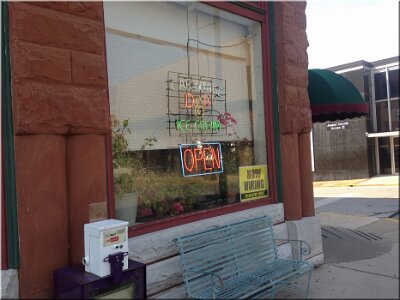 2015-09-01 Carthage Deli and icecream