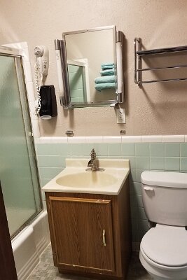 2022-06 Carthage - Best Budget motel by Donna Frederick Leemon 5