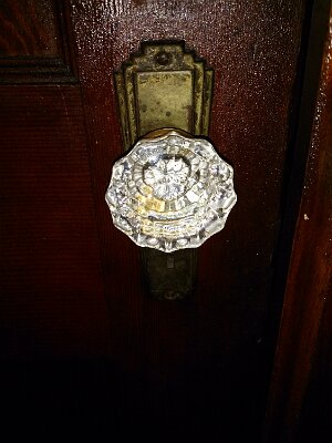 2015-04-07 Boots Court (36)