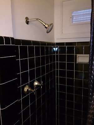 2015-04-07 Boots Court (42)