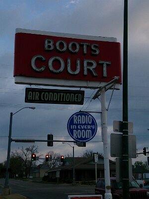 2015-04-07 Boots Court (9)