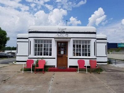 2018-07-19 Boots Court 1