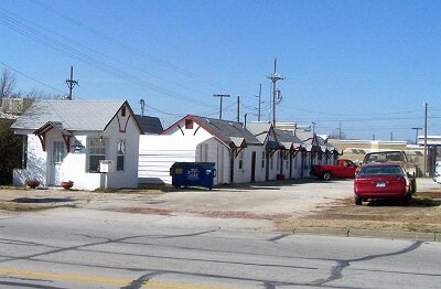 2015 Carthage- Dazy courts motel from 1939