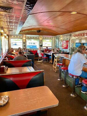 2020-06 Carthage - Iggy's Diner by Kimberly Bertel 8