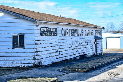 2024-04 Carterville garage by Travels with Randy