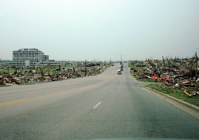 2011-05-22 Joplin - tornado (5)