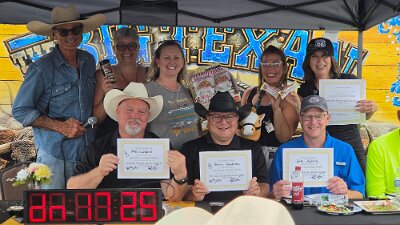 2026-06-19 Joplin - The ladies at the steak challenge (5)
