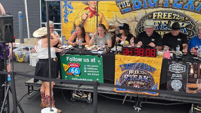 2026-06-19 Joplin - The ladies at the steak challenge (7)