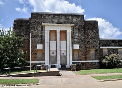 201x Chandler - former high school by Mariko Kusakabe (4)