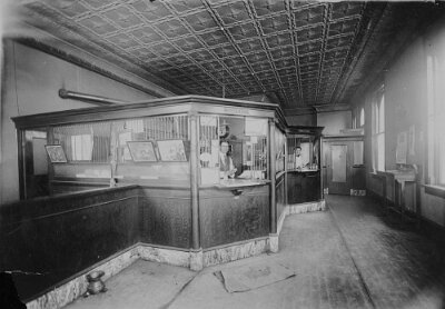190x Shamrock - Farmers & Merchants Bank Lobby 2