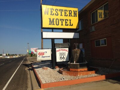 2015-09-03 Shamrock - Western Motel (8)