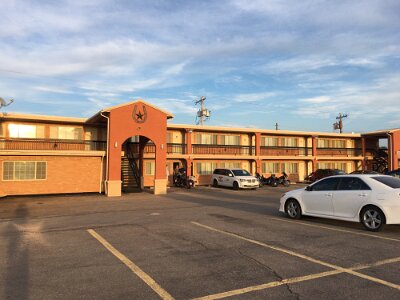 2019-09-11 Shamrock - Western Motel (2)