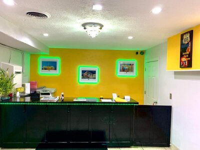 2023-08 Shamrock - Western Motel 8