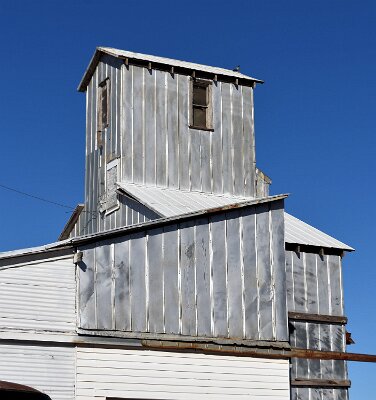 2022 Shamrock - Farmer's Gin Elevator by Roger M Pace