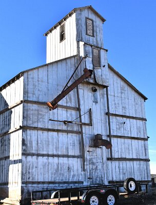 2022 Shamrock - Farmer's Gin Elevator by Roger M Pace2