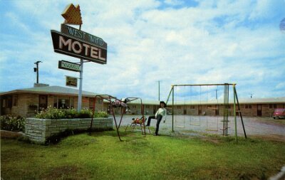 1940 McLean - West Wind motel