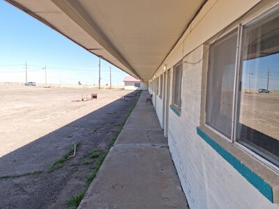 2026-03-20 Conway - Hotel and Indian restaurant (7)