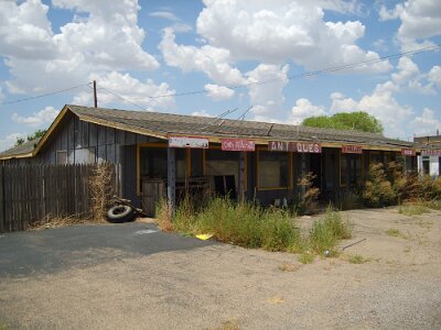 2011-04 Conway - Bug Ranch (1)