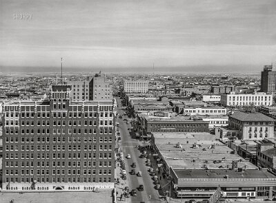 1943 Amarillo 2 https://hdl.loc.gov/loc.pnp/fsa.8d15297