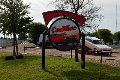 2019-06-02 Amarillo - Cadillac RV park 2 by Tom Walti