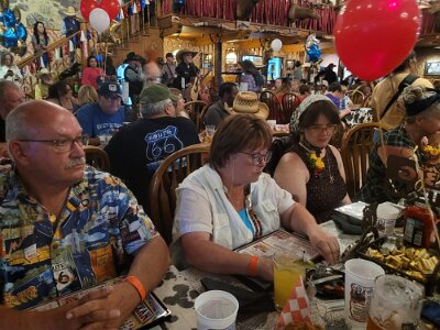 2026-06-15 Amarillo - Dinner in the Big Texan (15)