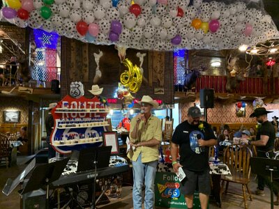 2026-06-15 Amarillo - Dinner in the Big Texan (3)