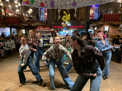2026-06-15 Amarillo - Dinner in the Big Texan (8)