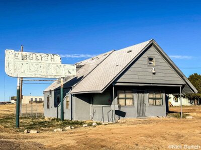 201x Amarillo - English motel (2)