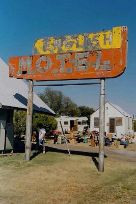 201x Amarillo - English motel (3)