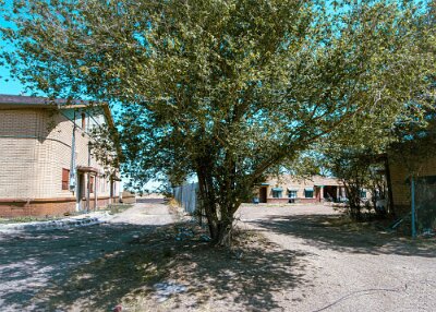 2022-05 Amarillo - Triangle motel by Sarah Clark (13)