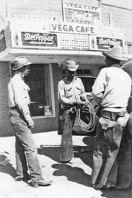 195x Vega - Red Watkins and Cosey Everett and Bud Gualt