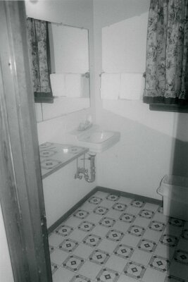 2006-05 Vega Motel 9