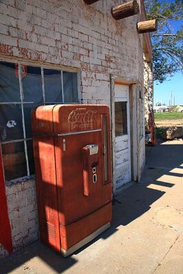 2012 Bent door cafe