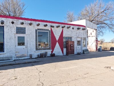 2026-03-21 Adrian - Bent Door Cafe (4)
