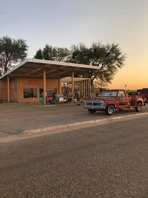 2021-09 Adrian - Sunflower station (2)