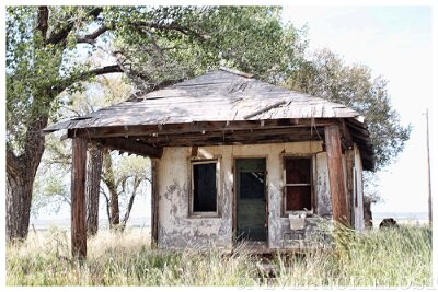 2010 Glenrio - Broyle's station by Blue Miller