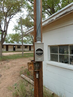 2010 Longhorn motel (3)