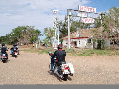 2011 Longhorn motel (38)