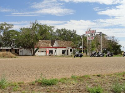 2011 Longhorn motel (9)