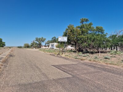 2022-07-26 Glenrio - Stateline bar and postoffice (2)