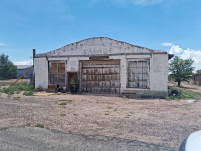 2022-07-22 St Joseph garage (1)