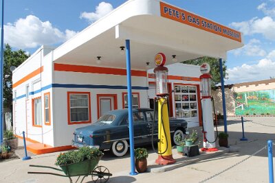 2020 WIlliams - Pete's gas station museum